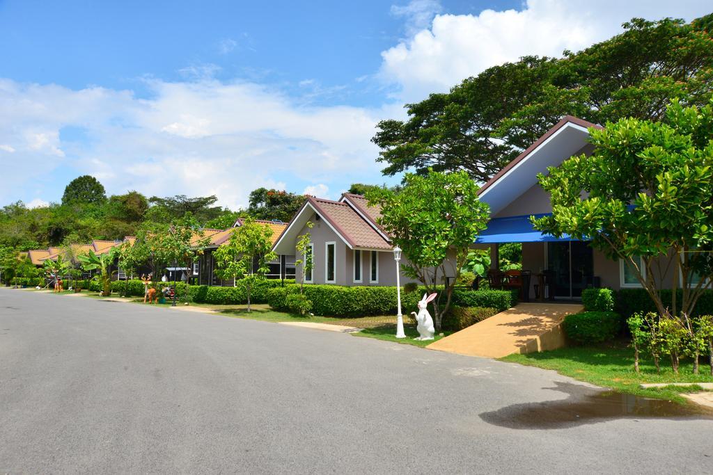 Chanpraya Resort Chanthaburi Buitenkant foto